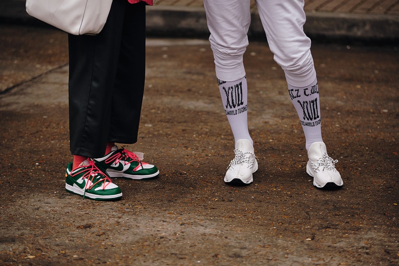 Street Style London Fashion Week Fall Winter 2020 nike off white dunk low sneaker