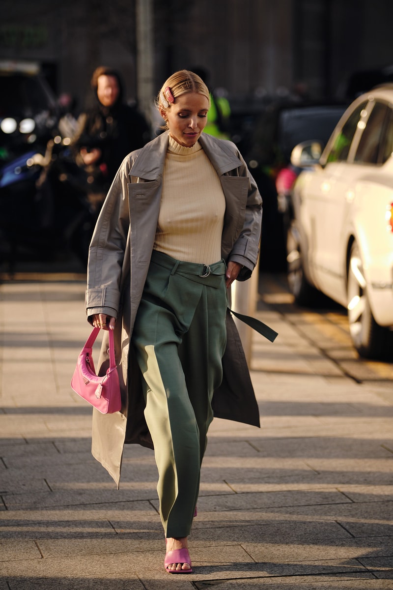 Street Style London Fashion Week Fall Winter 2020 Pink Prada Bag