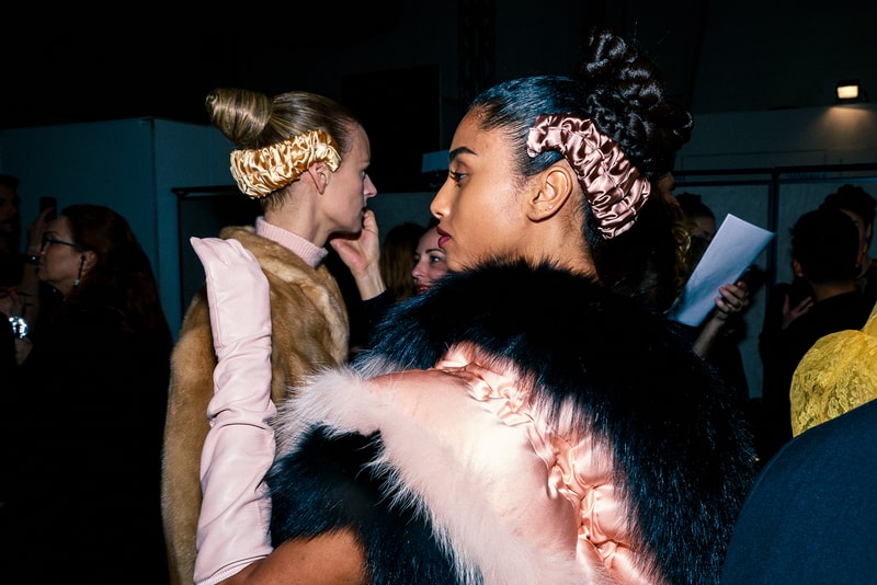 Bella Gigi Hadid Models Supermodels moschino fall winter 2020 fw20 jeremy scott milan fashion week fall winter makeup hair beauty Wig Pink Floral Dress Gloves