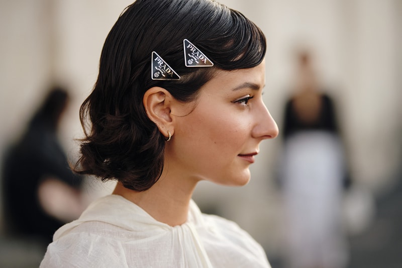 Street Style Trends Milan Fashion Week Fall Winter 2020 FW20 influencer Prada Hair Clips Logo Alyssa in the City