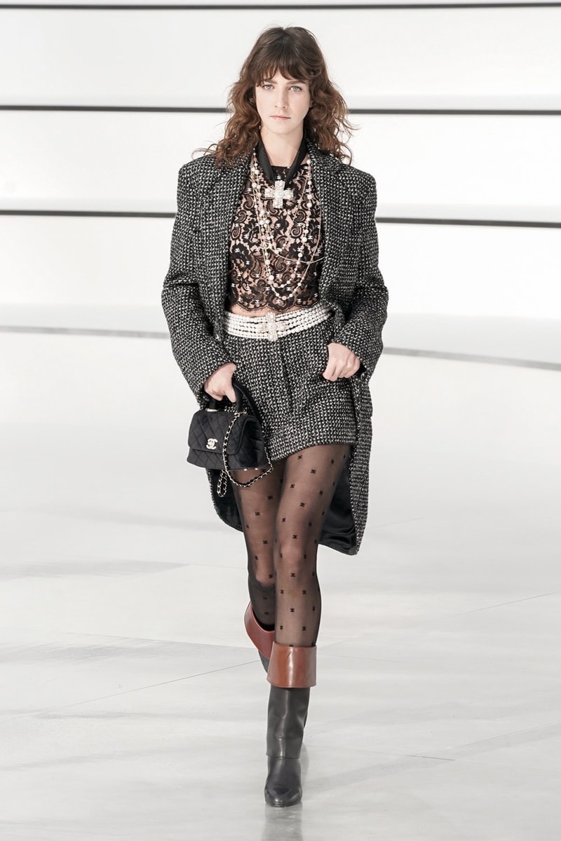 Chanel Fall/Winter 2020 Runway Collection PFW Gigi Hadid Fashion Show