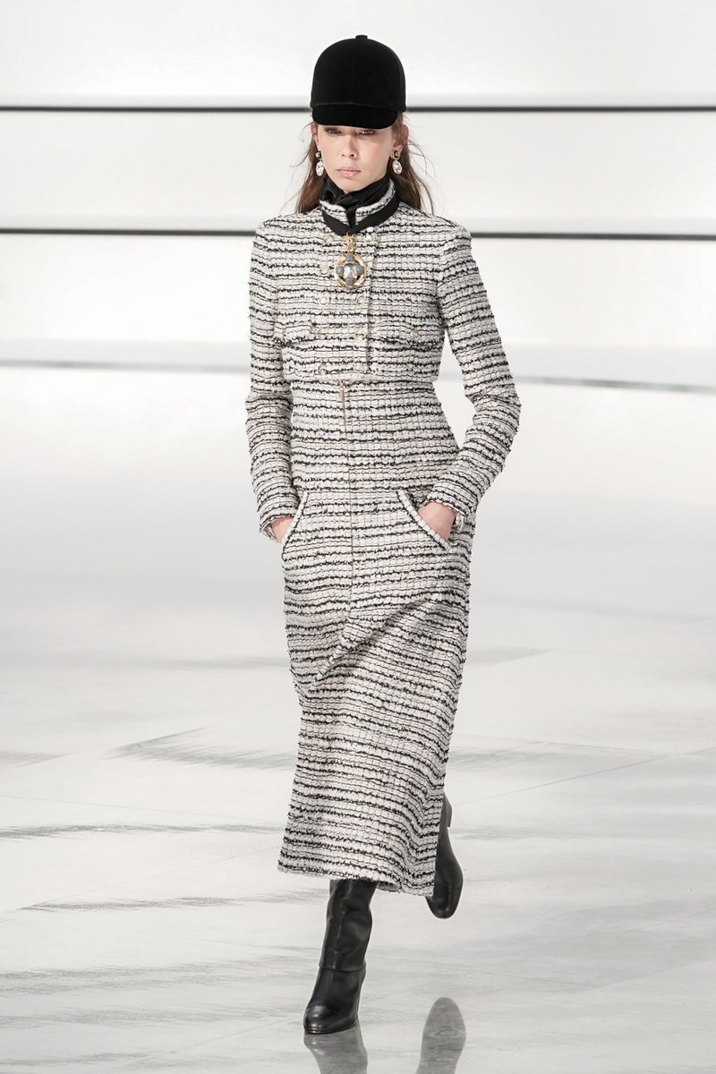 Chanel Fall/Winter 2020 Runway Collection PFW Gigi Hadid Fashion Show