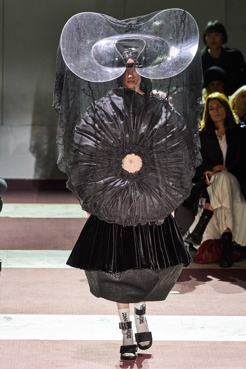 COMME des GARCONS Fall/Winter 2020 Collection Paris Fashion Week Runway Rei Kawakubo