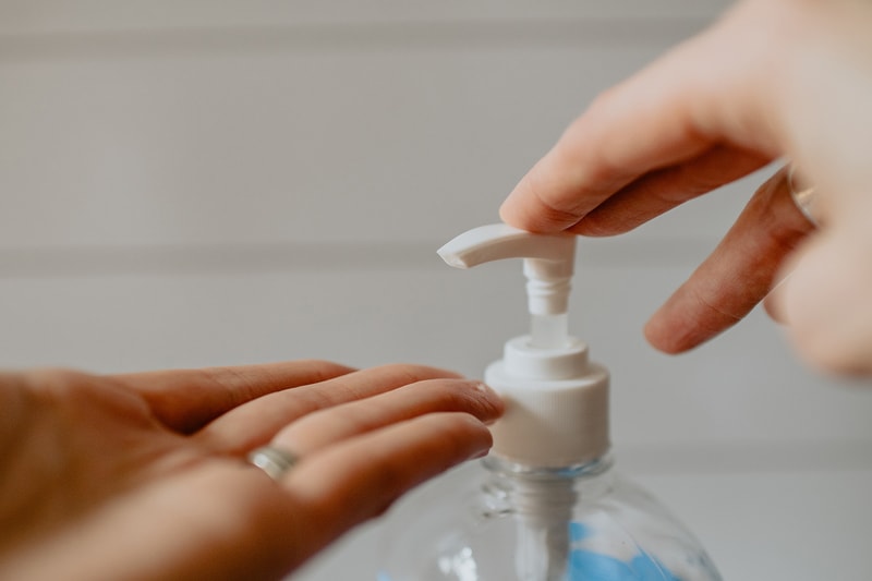 lvmh free hand sanitizer hydroalcoholic gel christian dior givenchy guerlain perfumes and cosmetics factories french health authorities coronavirus covid 19