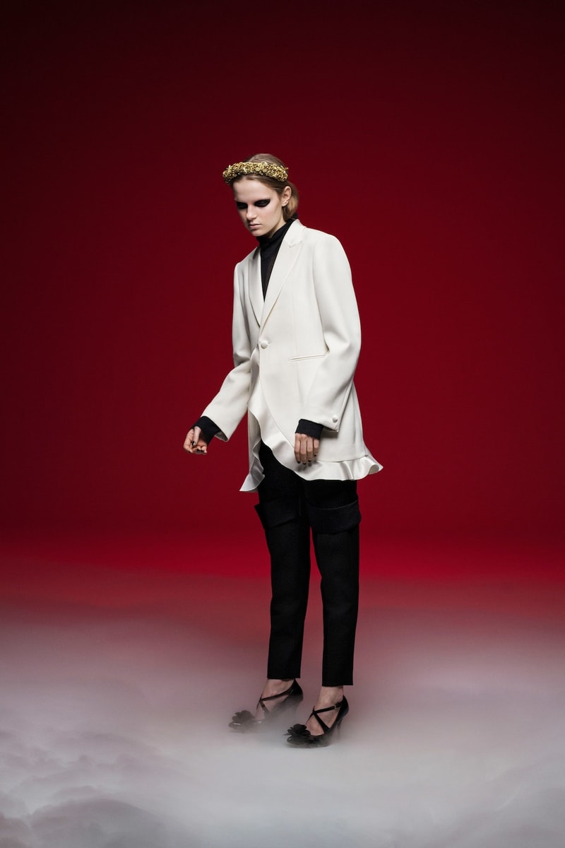 undercover jun takahashi paris fashion week fall winter womens collection lady macbeth akira kurosawa throne of blood gown jacket outerwear black maroon pants boots