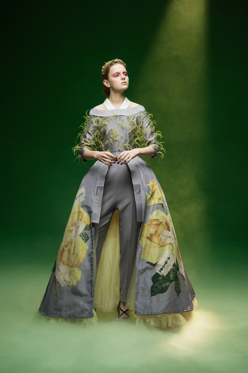 undercover jun takahashi paris fashion week fall winter womens collection lady macbeth akira kurosawa throne of blood gown jacket outerwear black maroon pants boots