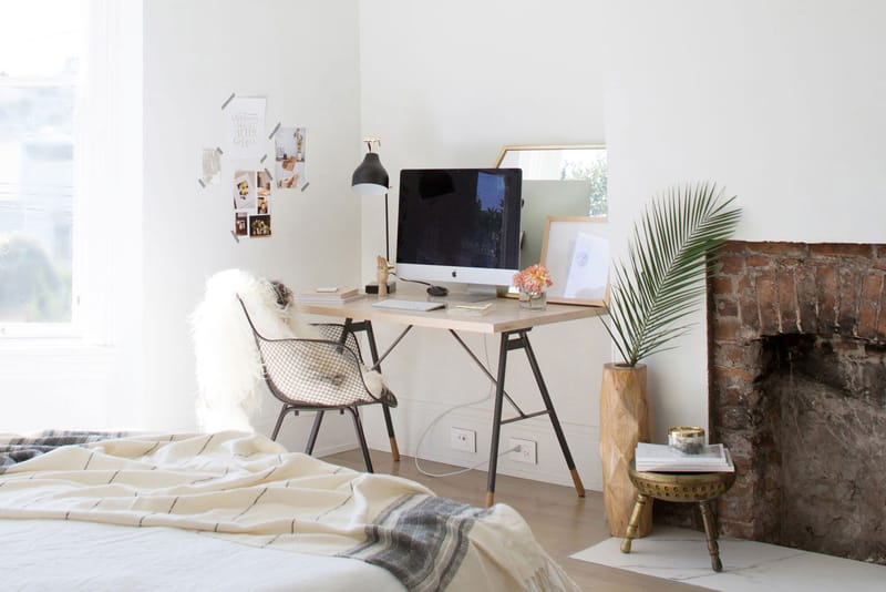 How to Set Up and Decorate a Small Home Office, According to Interior Designers