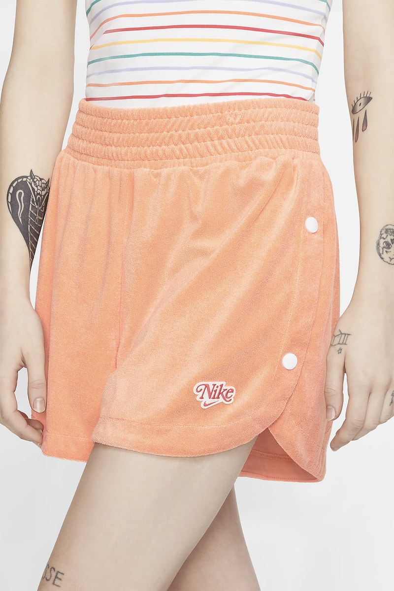 nike sportswear womens crewneck sweater shorts beige coral peach fashion 