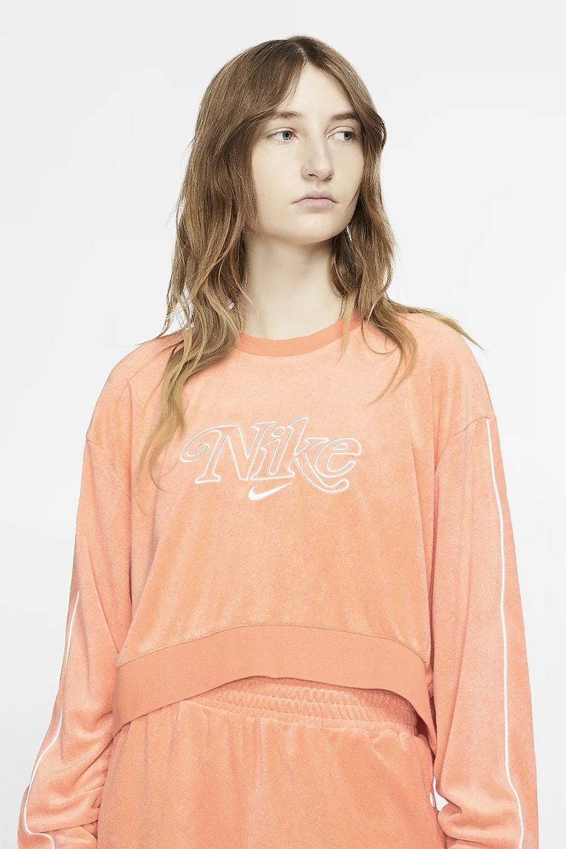 nike sportswear womens crewneck sweater shorts beige coral peach fashion 