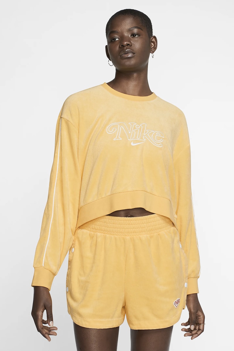 nike sportswear womens crewneck sweater shorts beige coral peach fashion 