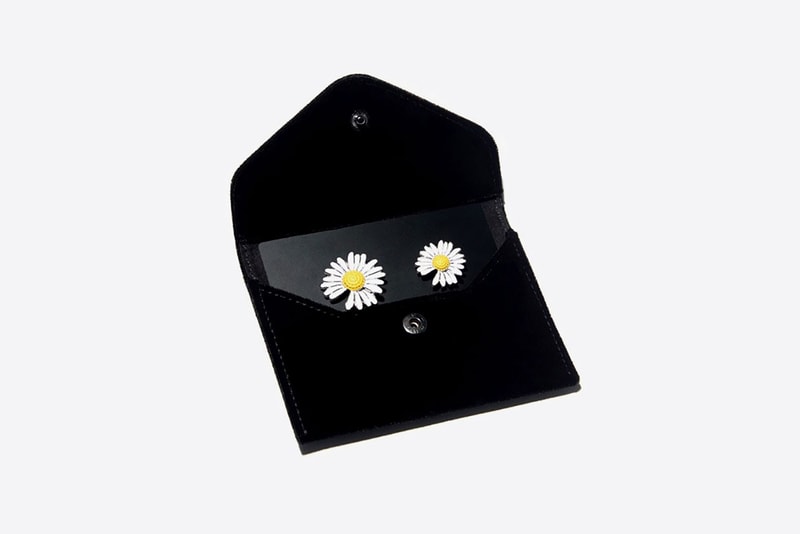 peaceminusone g dragon spring summer accessories collection jewelry bracelet backpack daisy 