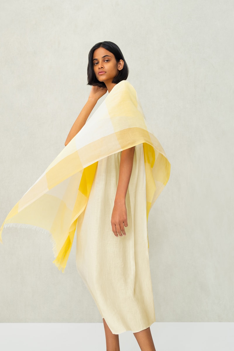 uniqlo kurta rina singh spring summer collaboration lifewear india dresses pants yellow white black sandals 