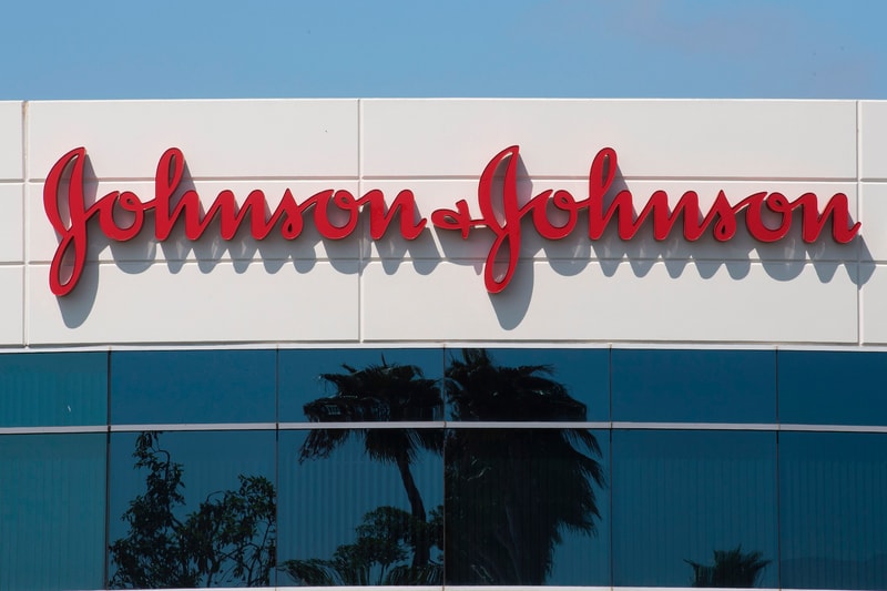 Johnson & Johnson Removes Skin Whitening Products Neutrogena Clean & Clear Skincare Line Beauty Colorism Discontinued