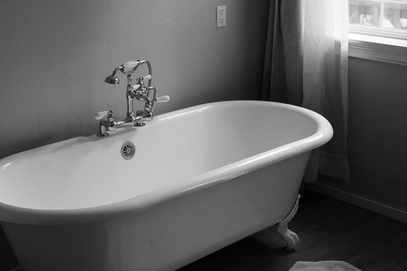 Skincare Experts Share Tips for Using CBD Products That Help You Destress