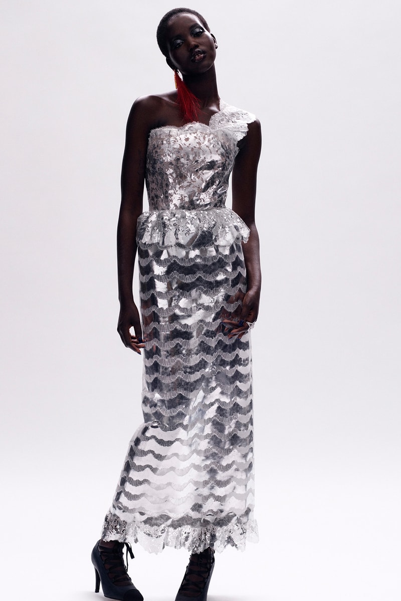 chanel fall paris haute couture collection virginie viard karl lagerfeld adut akech rianne van rompaey dresses tweed embroidery 