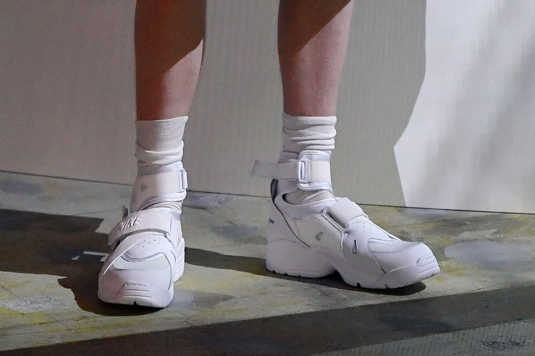 COMME des GARÇONS HOMME PLUS Spring/Summer 2021 Nike Air Carnivore Collaboration Collection Runway Tokyo Japan Minishow Rei Kawakubo 