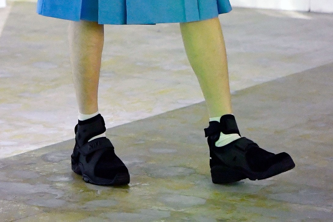 COMME des GARÇONS HOMME PLUS Spring/Summer 2021 Nike Air Carnivore Collaboration Collection Runway Tokyo Japan Minishow Rei Kawakubo 