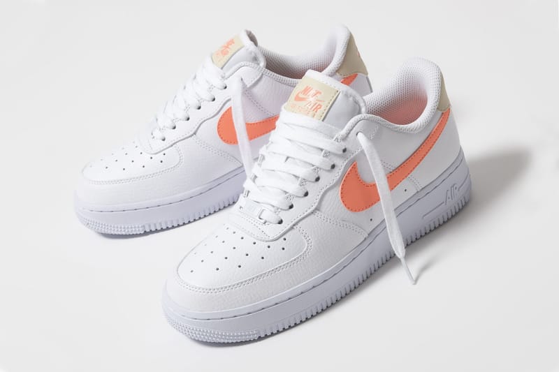 Nike Adds a Splash of "Atomic Pink" to Air Force 1 '07