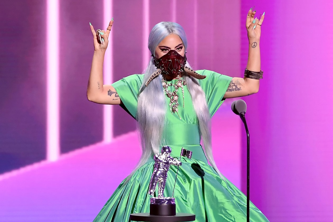 2020 mtv vmas red carpet best looks lady gaga award acceptance mask