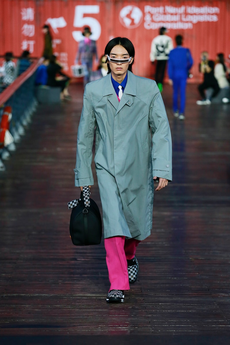 Louis Vuitton Virgil Abloh Spring/Summer 2021 Mens Collection Show Shanghai Coat Green Scorpion