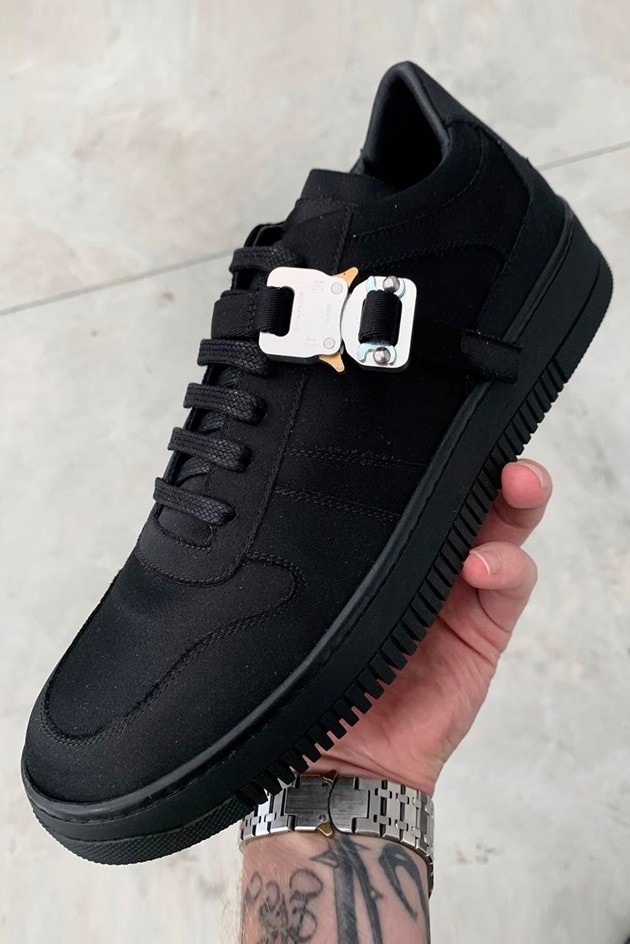 1017 ALYX 9SM Signature Sneaker Rollercoaster Buckle Black Matthew Williams