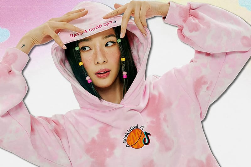 ivy park pink hoodie