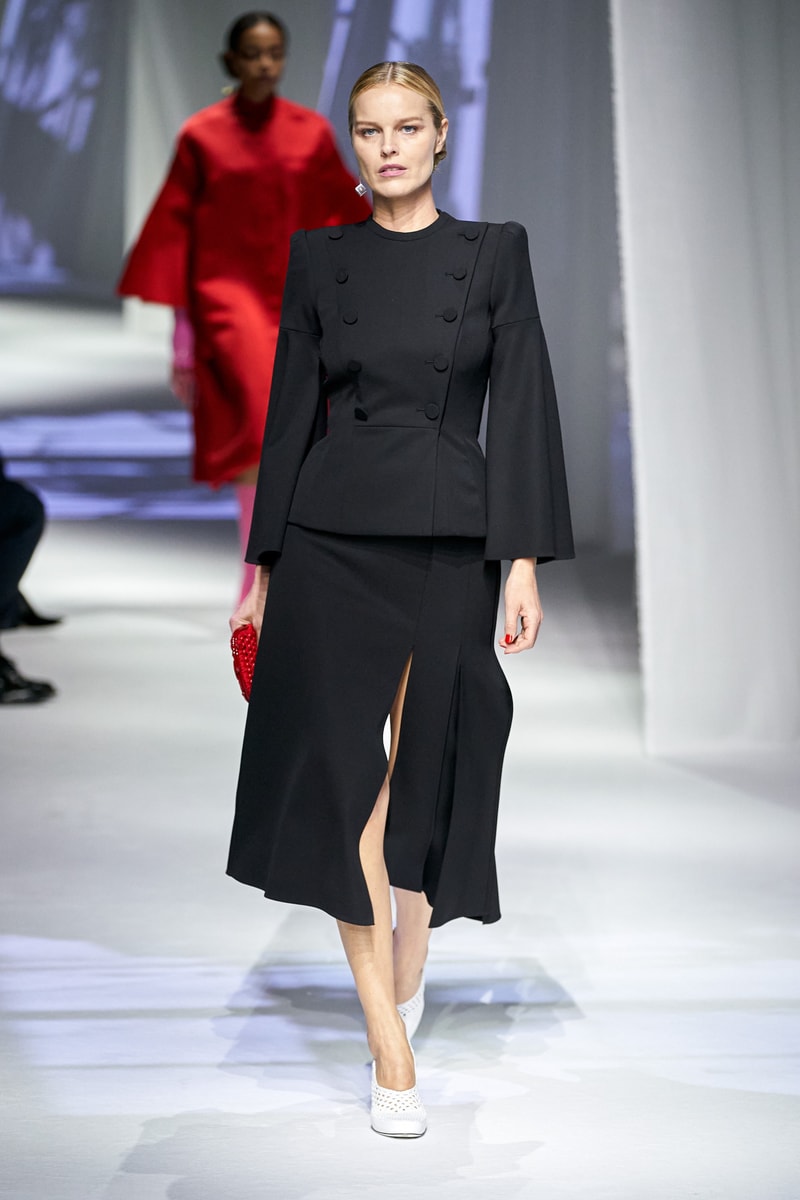 fendi spring summer 2021 runway show silvia venturini last paloma elesser ashley graham karen elson