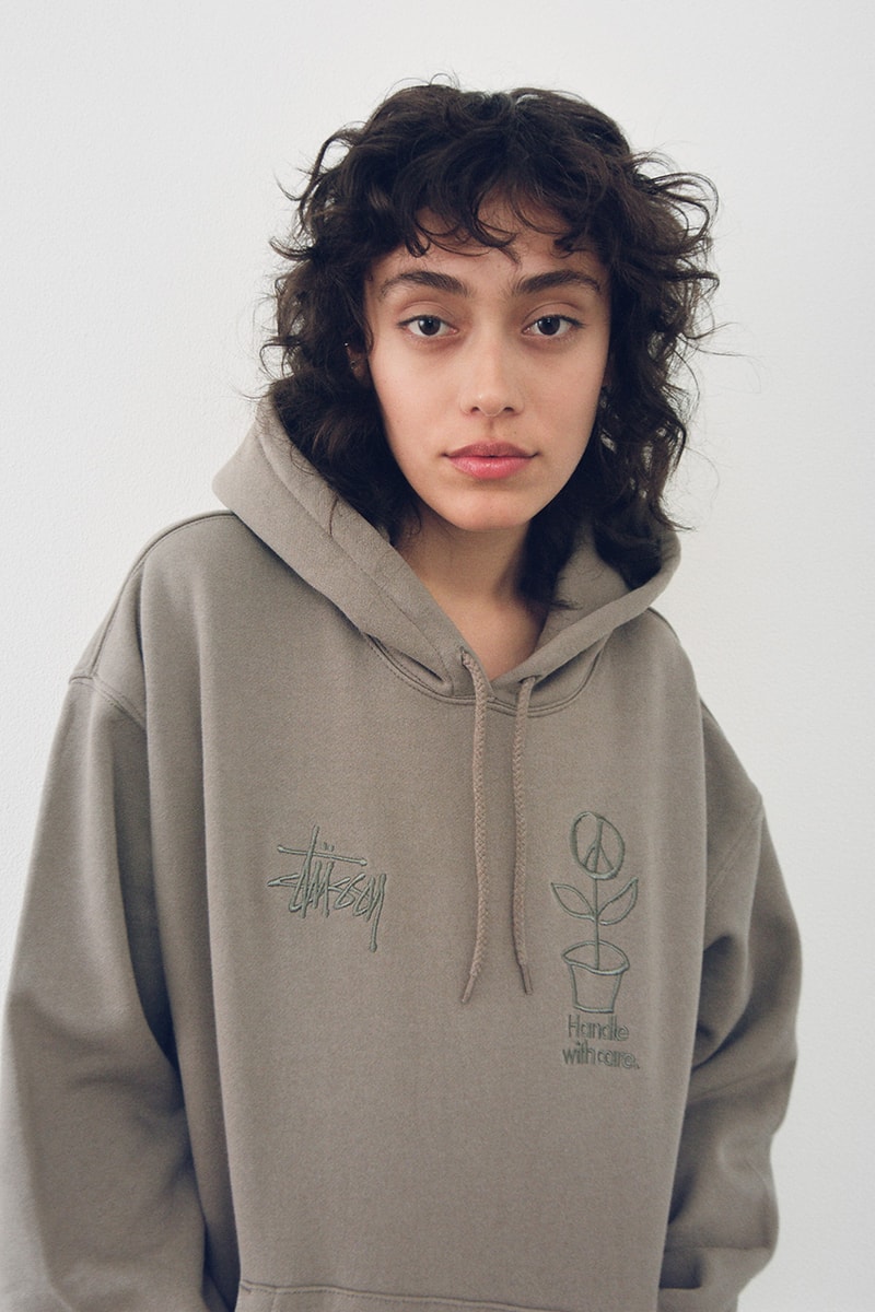 stussy fall womenswear collection lookbook hoodies fleece jackets knit sweaters 