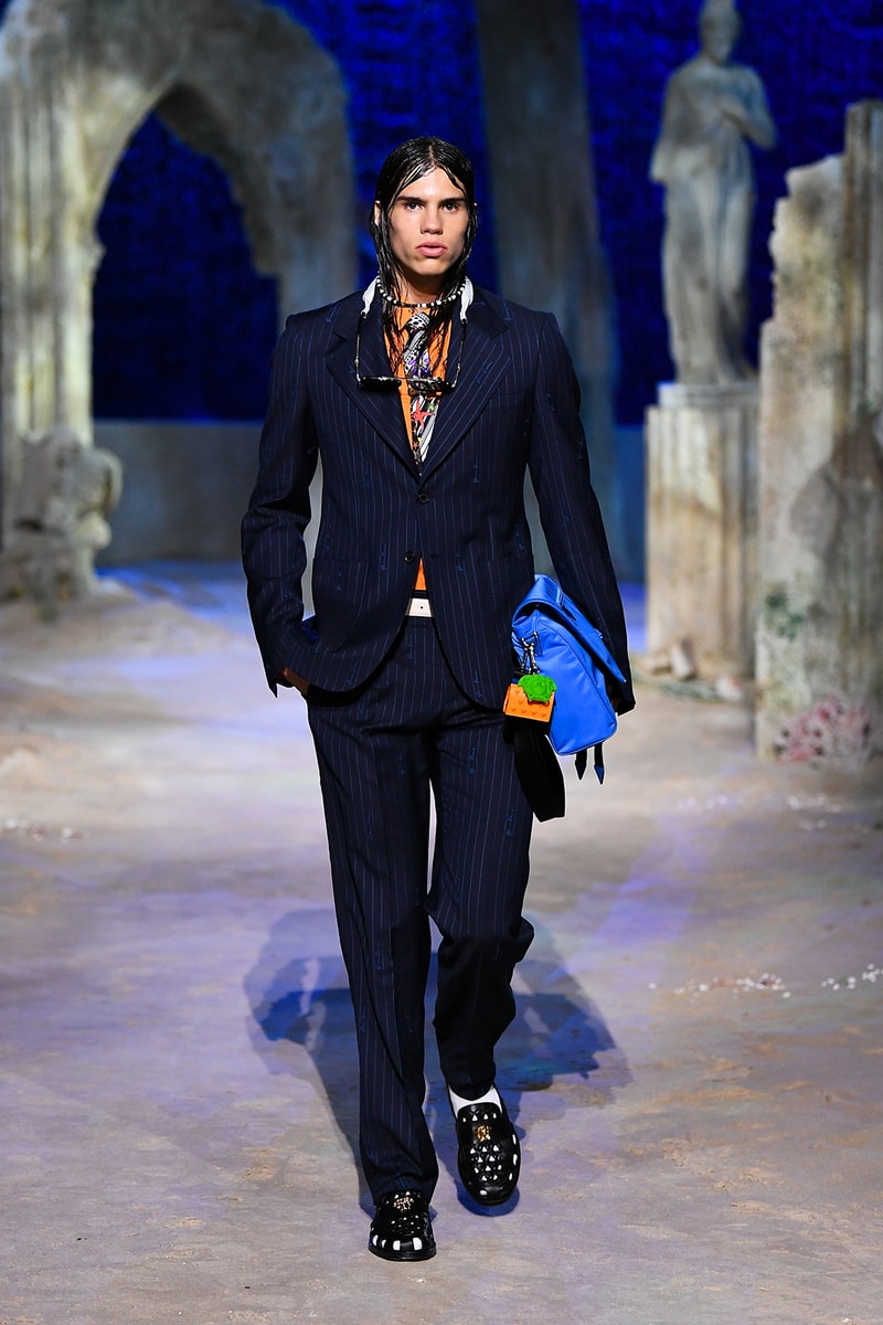 versace spring summer 2021 collection paris fashion week pfw adut akech irina shayk