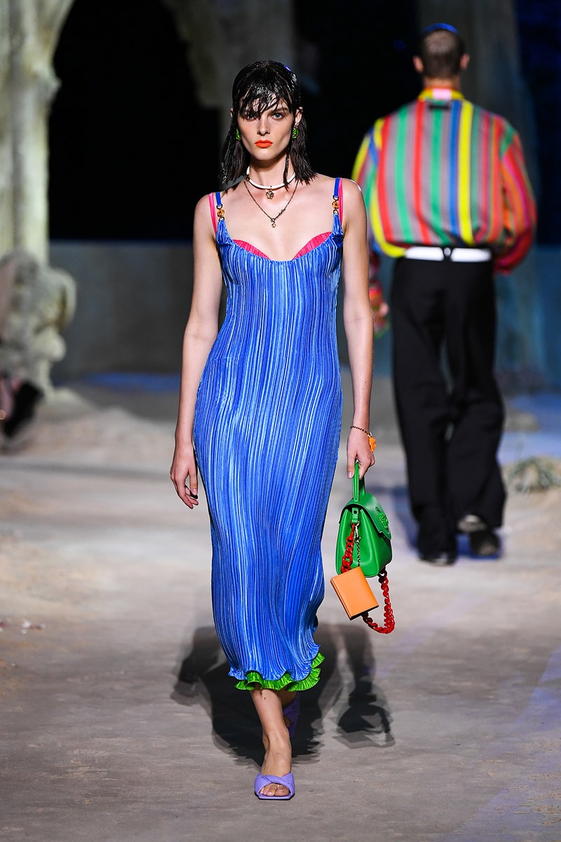 versace spring summer 2021 collection paris fashion week pfw adut akech irina shayk