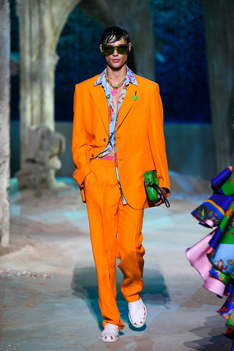 versace spring summer 2021 collection paris fashion week pfw adut akech irina shayk