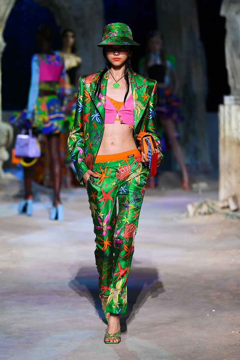 versace spring summer 2021 collection paris fashion week pfw adut akech irina shayk