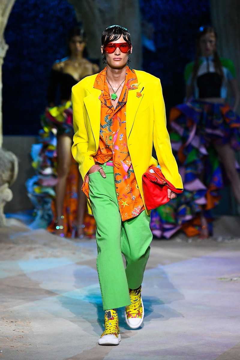 versace spring summer 2021 collection paris fashion week pfw adut akech irina shayk