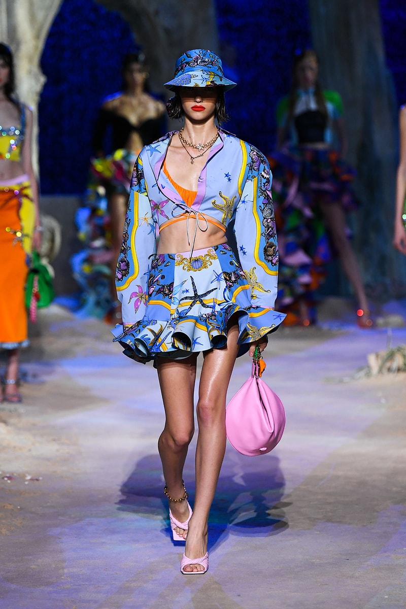 versace spring summer 2021 collection paris fashion week pfw adut akech irina shayk