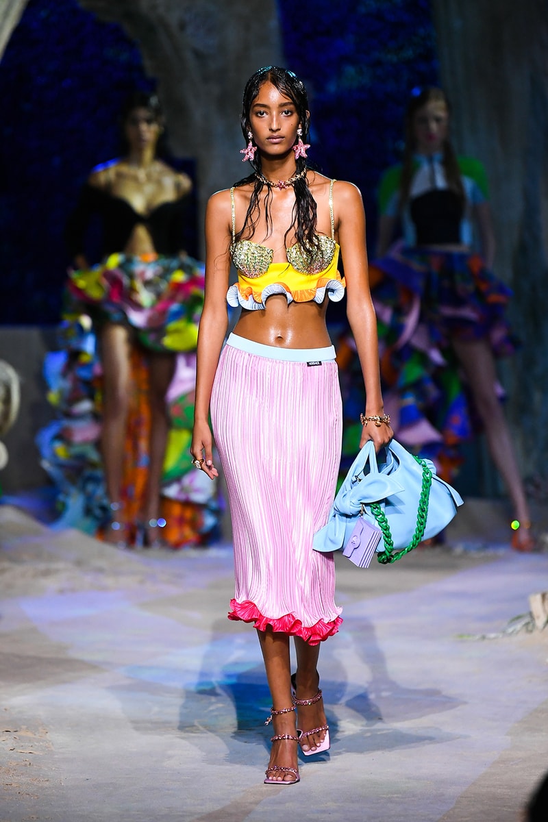 versace spring summer 2021 collection paris fashion week pfw adut akech irina shayk