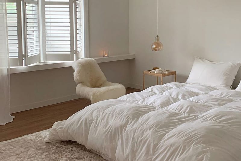 Redecorate Your Bedroom With These 8 Minimal Decor Ideas