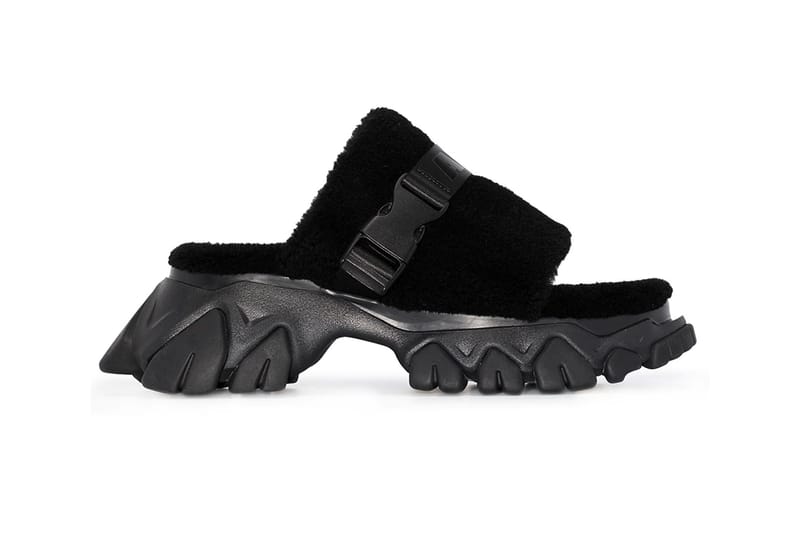 nike air max dad sandals