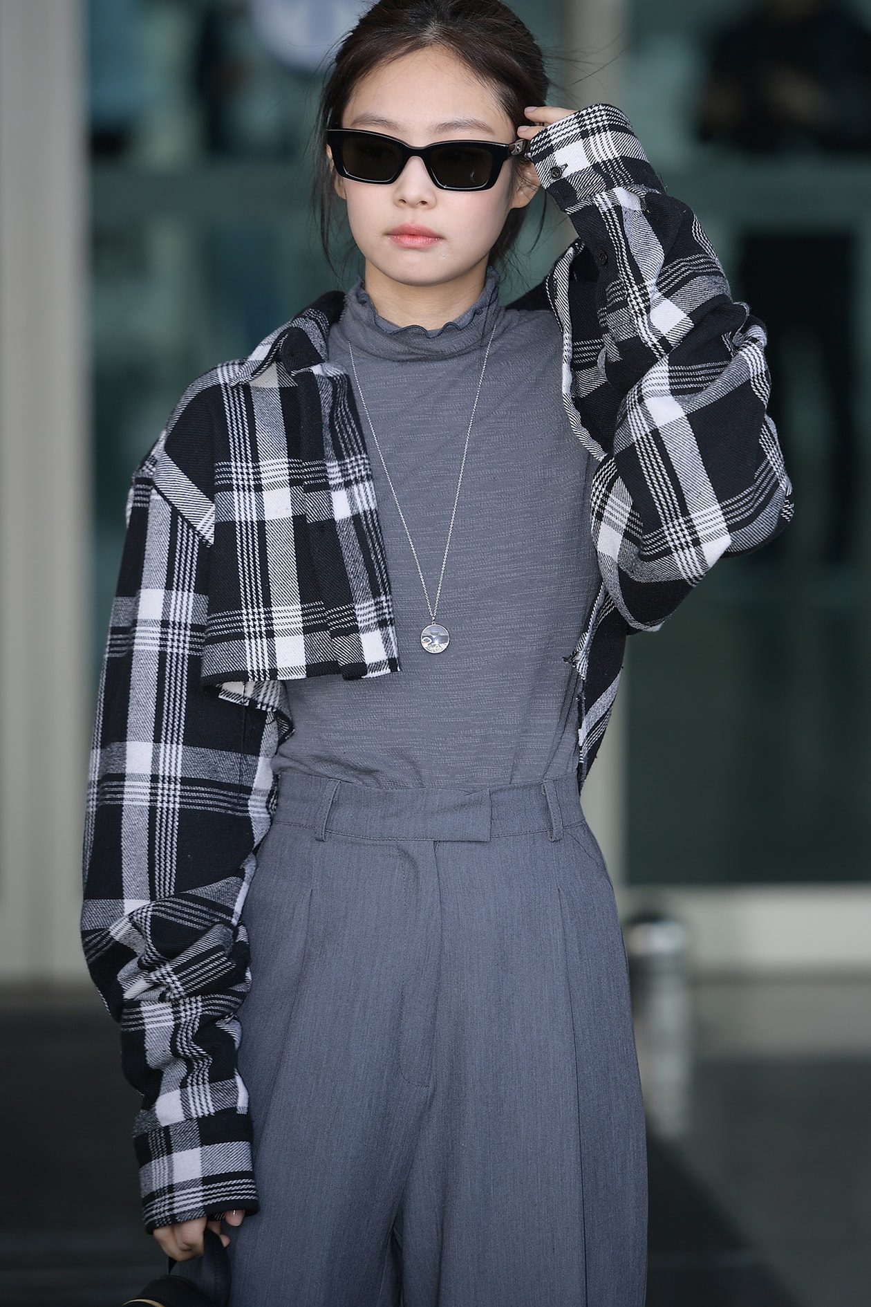 BLACKPINK Jennie Kim K-pop Singer Chanel Korean Artist Celebrity Fashion Style Outfit Wardrobe Essentials