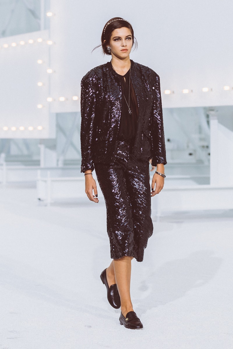 chanel spring summer 2021 collection ready to wear blackpink jennie k-pop