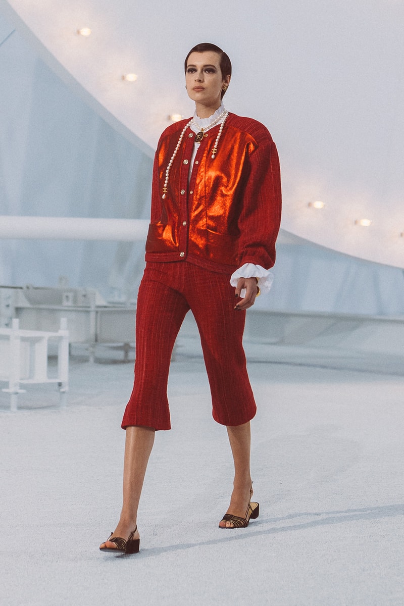 chanel spring summer 2021 collection ready to wear blackpink jennie k-pop