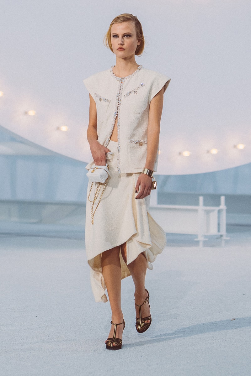 chanel spring summer 2021 collection ready to wear blackpink jennie k-pop
