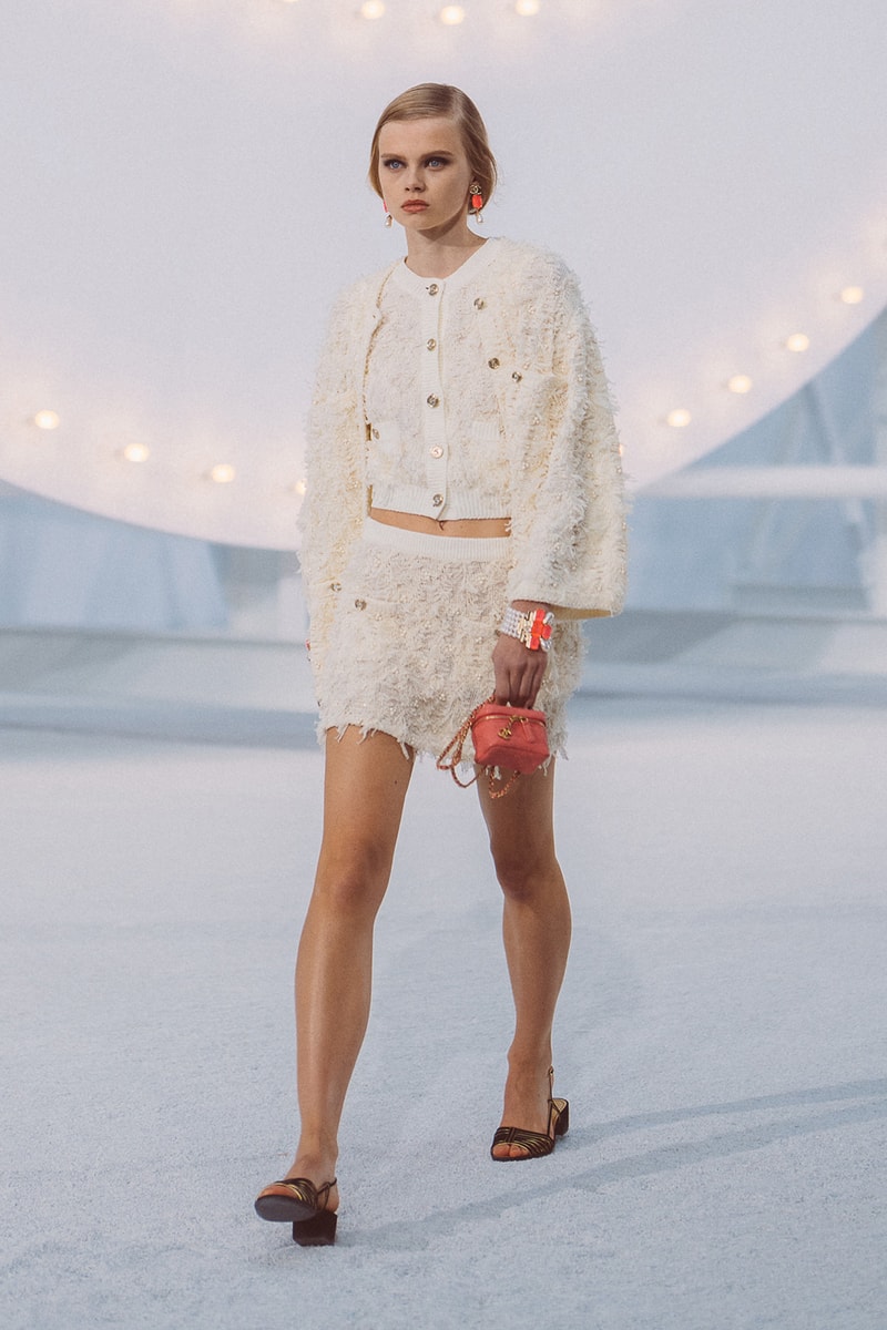 chanel spring summer 2021 collection ready to wear blackpink jennie k-pop