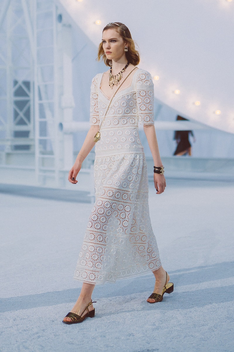 chanel spring summer 2021 collection ready to wear blackpink jennie k-pop