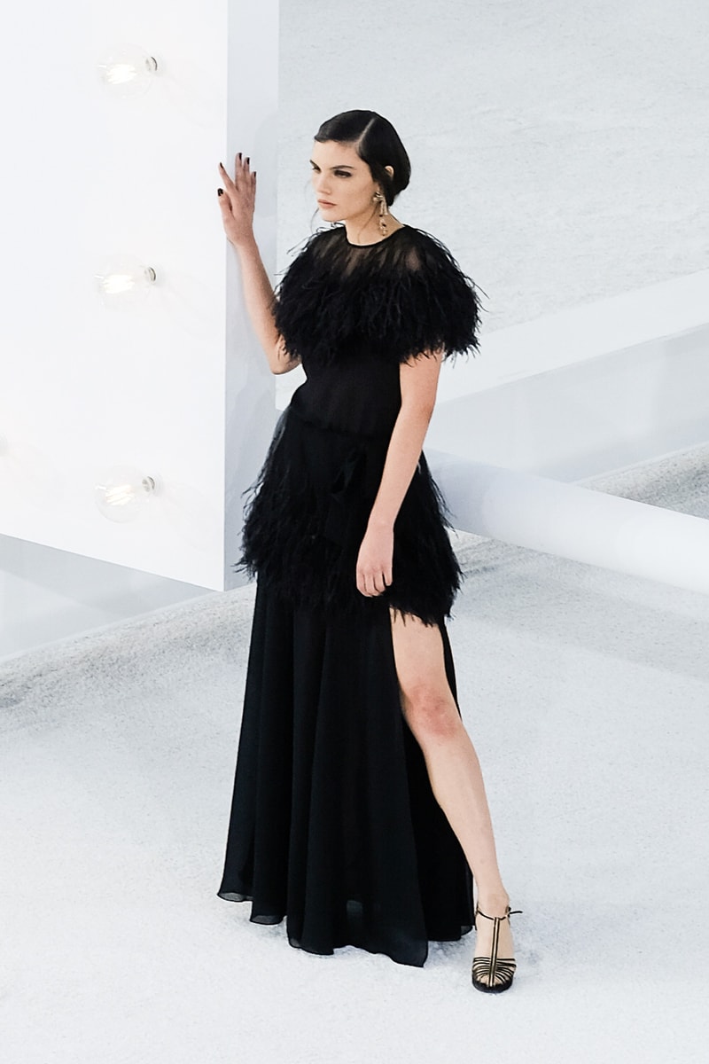 chanel spring summer 2021 collection ready to wear blackpink jennie k-pop