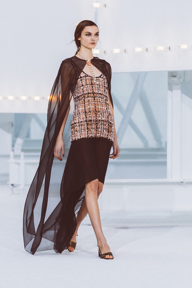 chanel spring summer 2021 collection ready to wear blackpink jennie k-pop