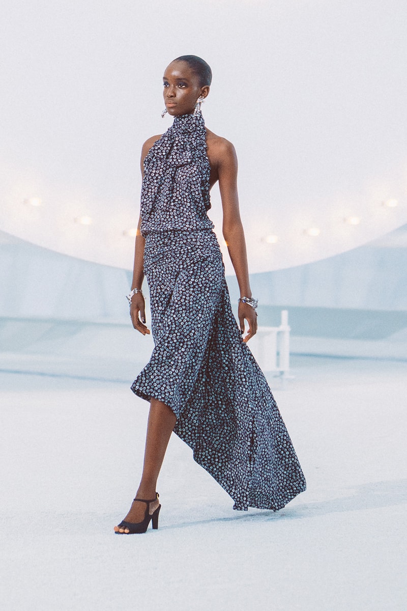 chanel spring summer 2021 collection ready to wear blackpink jennie k-pop