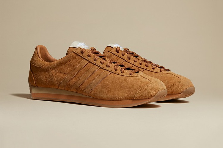 Khaite x adidas Originals Sneaker Camel and Navy | Hypebae Khaite x adidas Originals Sneaker Camel and Navy | Hypebae