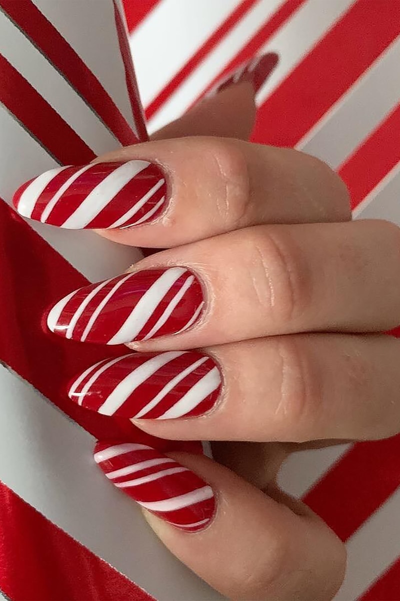 christmas festive holiday nail polish art trends manicure hard soft gel candy cane green glitter