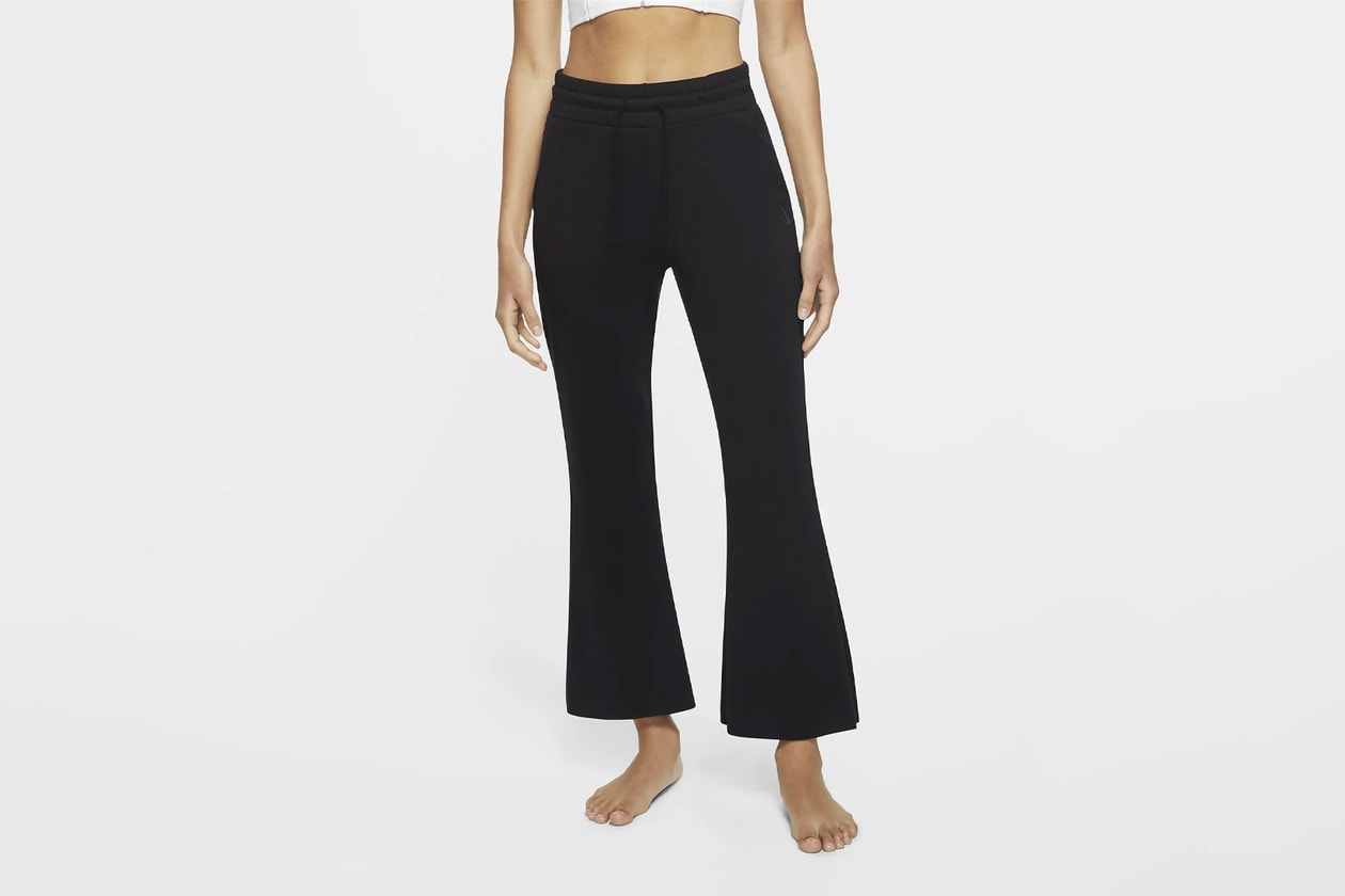 Nike yoga pants / flare leggings Dry fit #gym - Depop