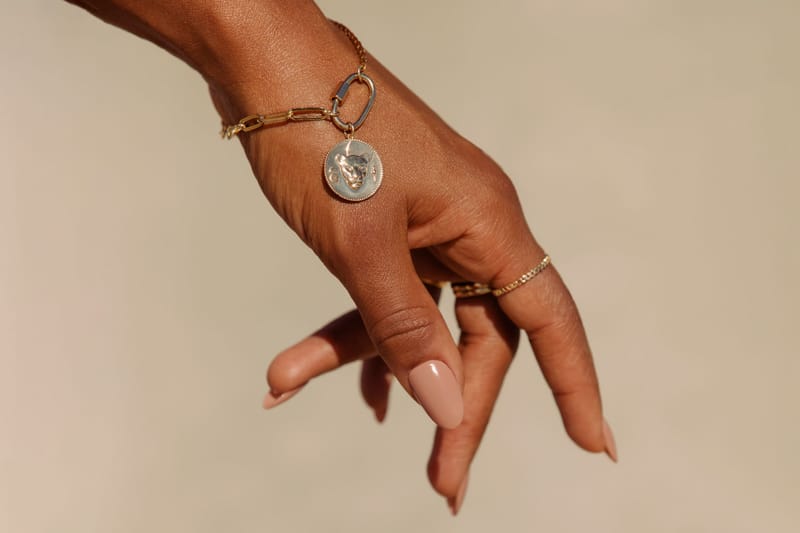 Kerry Washington Teams Up With Sustainable Jewelry Brand Aurate on Lioness-Inspired Collection